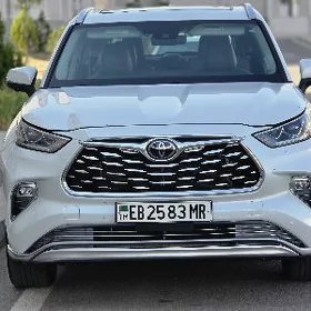 Toyota Highlander 2023