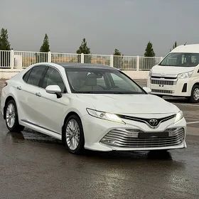 Toyota Camry 2018