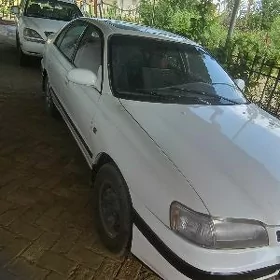 Toyota Carina 1996