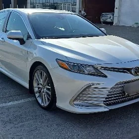 Toyota Camry 2021