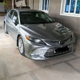 Toyota Camry 2022