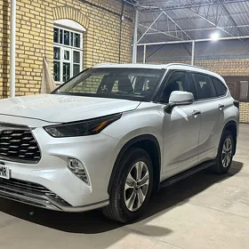 Toyota Highlander 2022