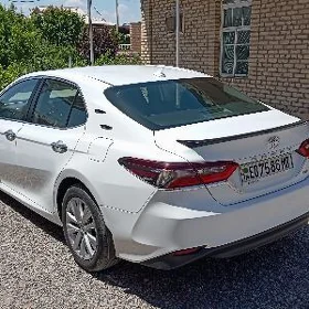 Toyota Camry 2023