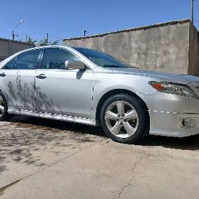 Toyota Camry 2010