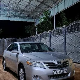 Toyota Camry 2010