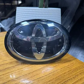 toyota emblema highlander