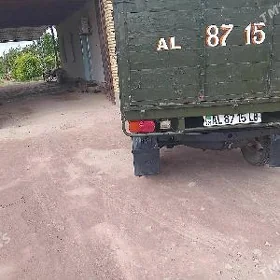 UAZ Profi 1980