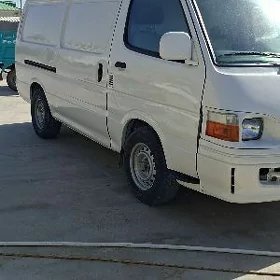 Toyota Hiace 2003