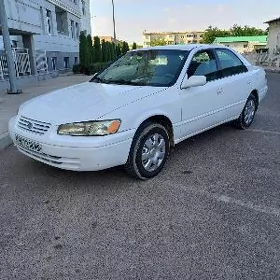 Toyota Camry 1999