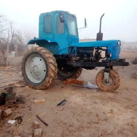 MTZ T-28 1990