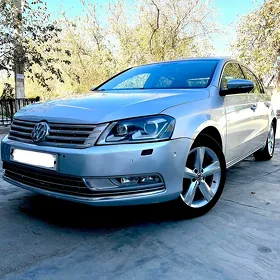 Volkswagen Passat 2011