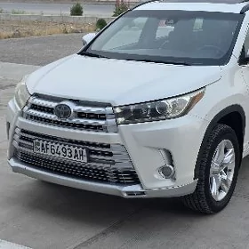 Toyota Highlander 2017