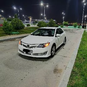 Toyota Camry 2013