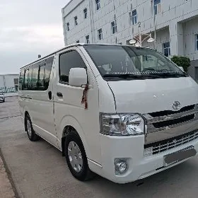 Toyota Hiace 2014