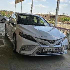 Toyota Camry 2020