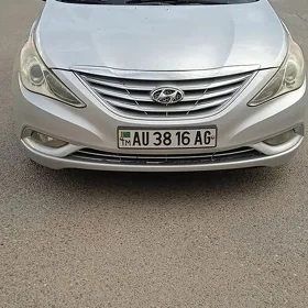 Hyundai Sonata 2011