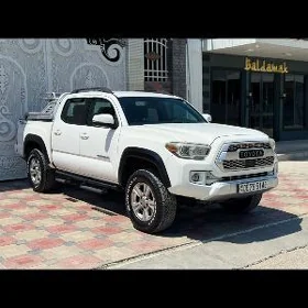 Toyota Tacoma 2018