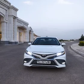 Toyota Camry 2022