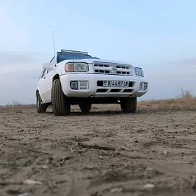 Nissan Pathfinder 2001