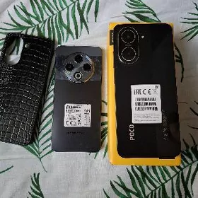 Poco c71 билен tecno spark 30