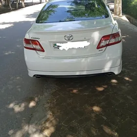 Toyota Camry 2011