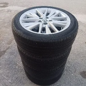 18 lik CAMRY