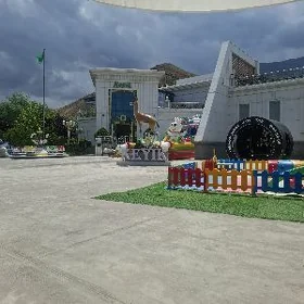 Офицант , Oficant gyz