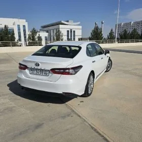 Toyota Camry 2022