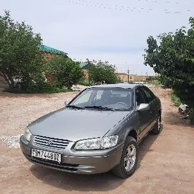 Toyota Camry 1999