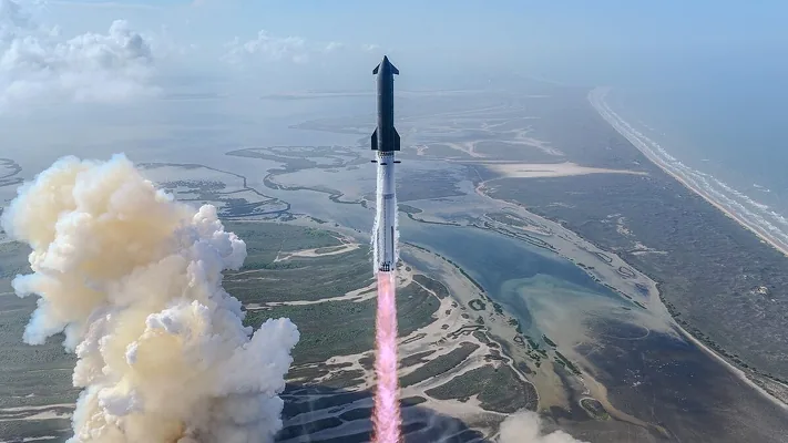 SpaceX успешно испытала Starship — самую большую ракету в истории человечества