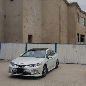 Toyota Camry 2020