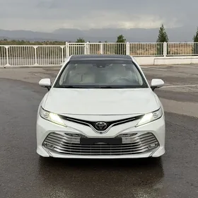 Toyota Camry 2018