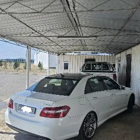 Mercedes-Benz E300 2012