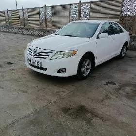 Toyota Camry 2011
