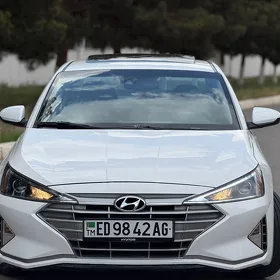Hyundai Elantra 2020