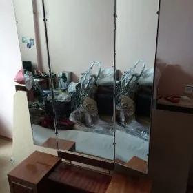 трюмо