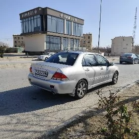 Mitsubishi Lancer 2004