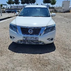 Nissan Pathfinder 2016