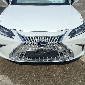 Lexus ES 350 2025