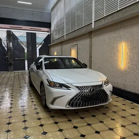 Lexus ES 350 2021