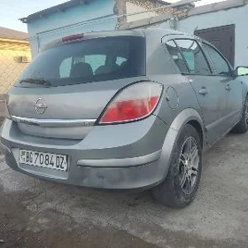 Opel Astra 2004
