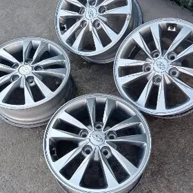 Hyundai Disga R15
