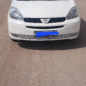 Toyota Sienna 2004