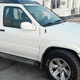 Nissan Pathfinder 2003