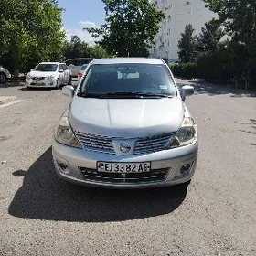 Nissan Versa 2011