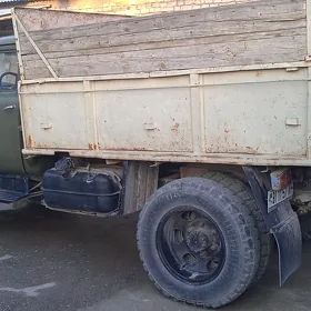 Gaz 52 1986