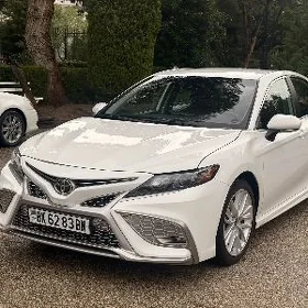 Toyota Camry 2021