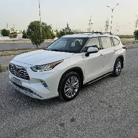 Toyota Highlander 2020