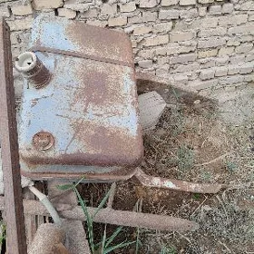Traktor bak