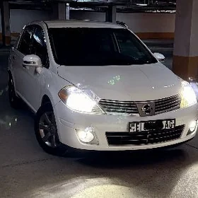 Nissan Versa 2010